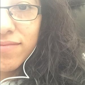 Meet your Posher, Abigail